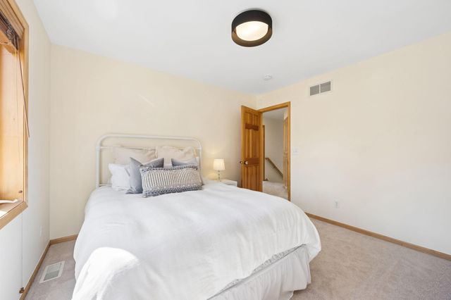 8941 Vandegriff Way, Maple Grove, MN 55311