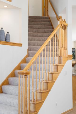 8941 Vandegriff Way, Maple Grove, MN 55311