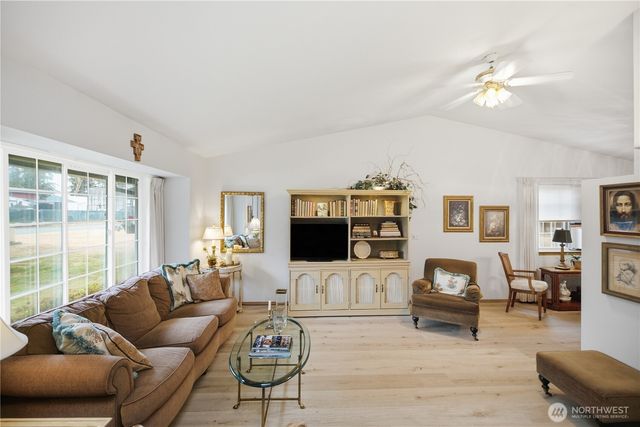 3801 124th Street NW, Gig Harbor, WA 98332
