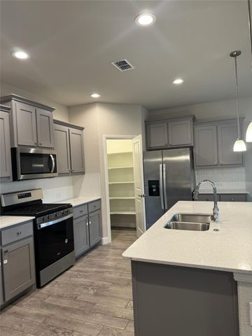 848 Finchley Drive, Fort Worth, TX 76247