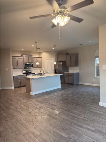 848 Finchley Drive, Fort Worth, TX 76247