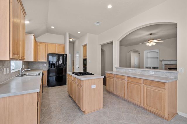 9122 Sunny Ridge Drive, Houston, TX 77095