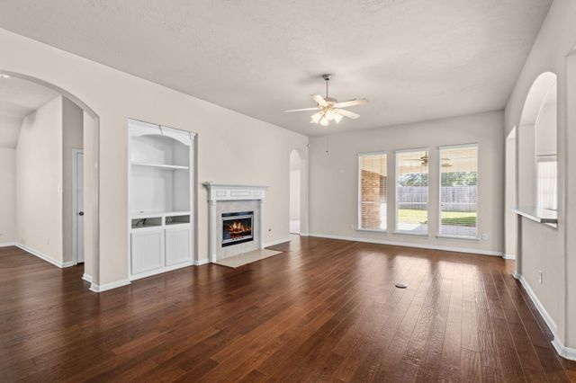 9122 Sunny Ridge Drive, Houston, TX 77095