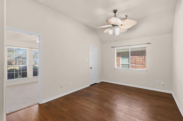 9122 Sunny Ridge Drive, Houston, TX 77095