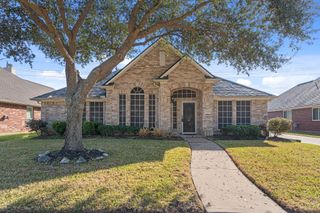 9122 Sunny Ridge Drive, Houston, TX 77095