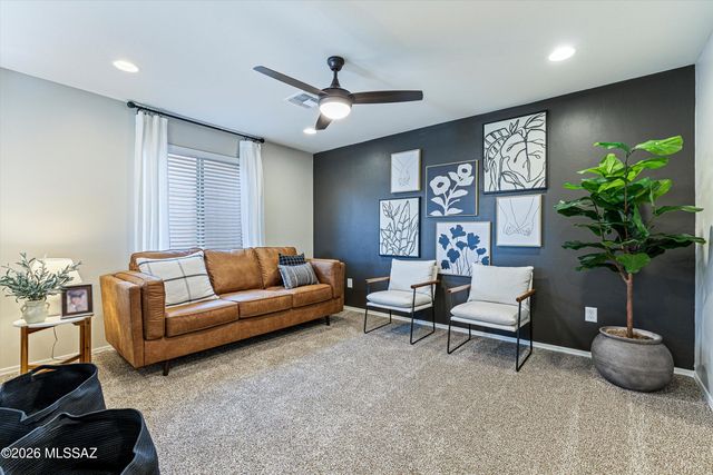 639 W Calle Espadero, Sahuarita, AZ 85629