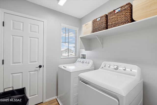 639 W Calle Espadero, Sahuarita, AZ 85629
