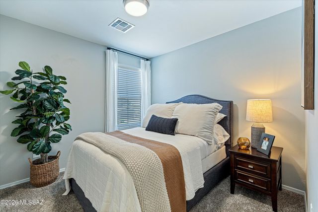 639 W Calle Espadero, Sahuarita, AZ 85629