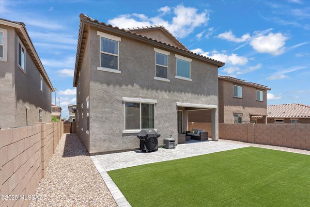 639 W Calle Espadero, Sahuarita, AZ 85629