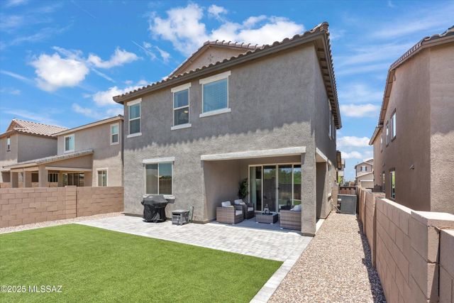 639 W Calle Espadero, Sahuarita, AZ 85629