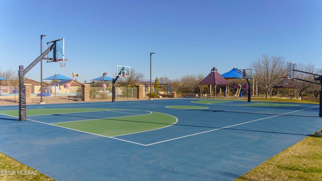 639 W Calle Espadero, Sahuarita, AZ 85629