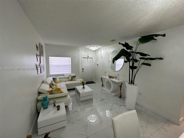 2207 SE 23rd Ave 2207, Homestead, FL 33035