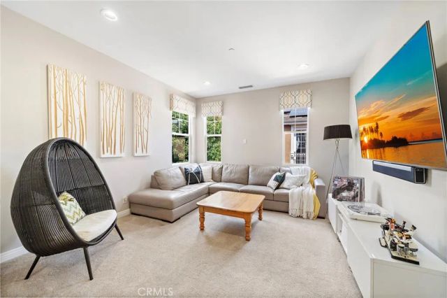 8 Ranunculus Street, Ladera Ranch, CA 92694