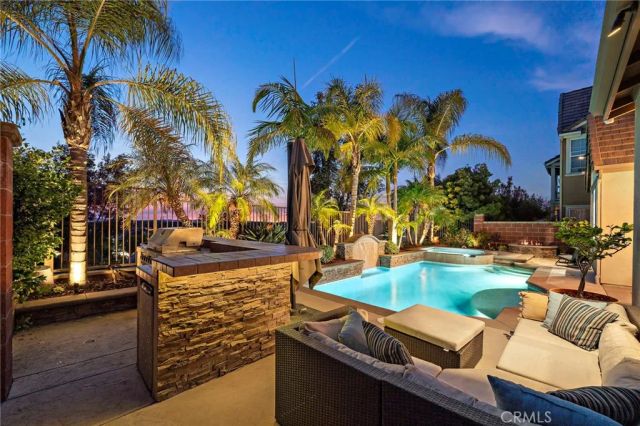 8 Ranunculus Street, Ladera Ranch, CA 92694