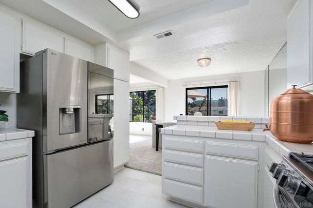 3917 Caminito Del Mar Cove, San Diego, CA 92130