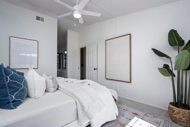 3917 Caminito Del Mar Cove, San Diego, CA 92130