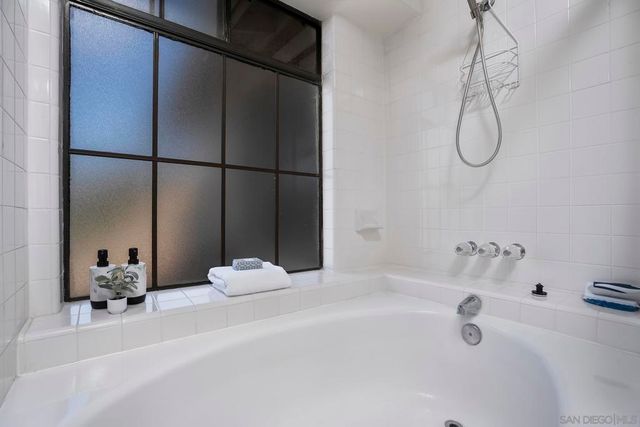 3917 Caminito Del Mar Cove, San Diego, CA 92130