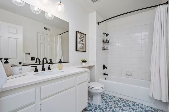 3917 Caminito Del Mar Cove, San Diego, CA 92130