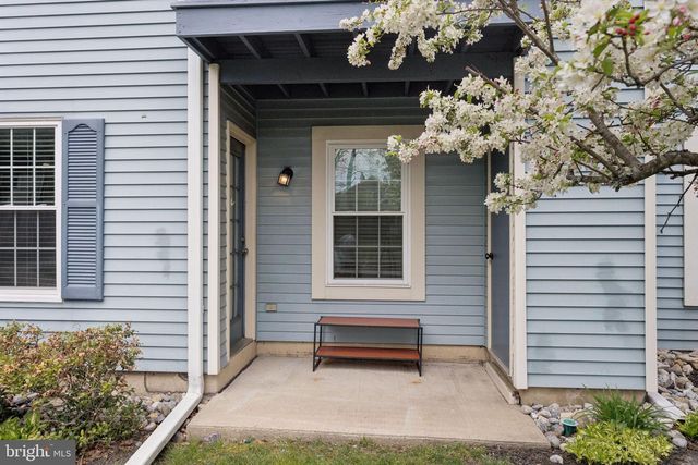 227-A DERRY HILL CT, Mount Laurel, NJ 08054