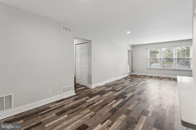 227-A DERRY HILL CT, Mount Laurel, NJ 08054