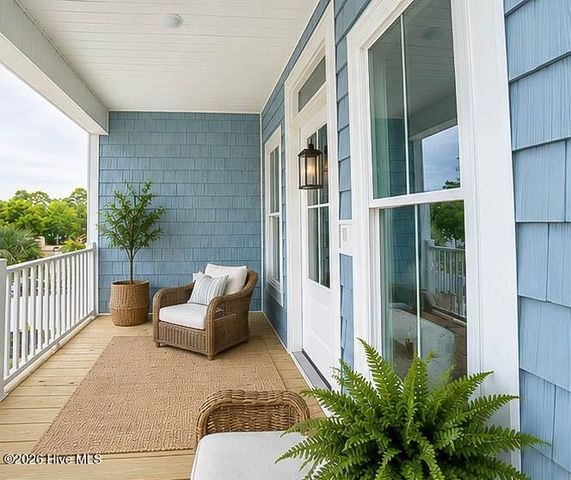 130 NE 32 Street, Oak Island, NC 28465
