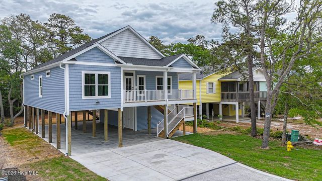 130 NE 32 Street, Oak Island, NC 28465