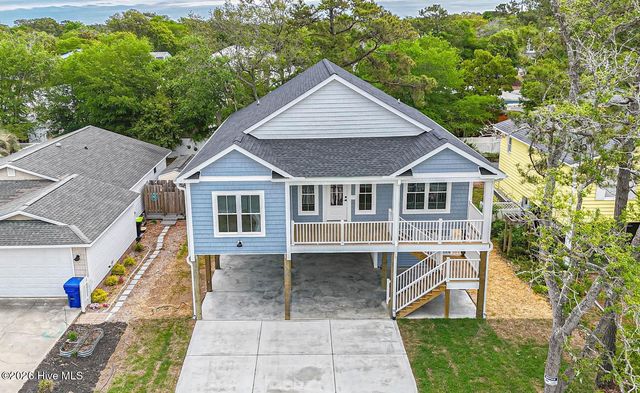 130 NE 32 Street, Oak Island, NC 28465