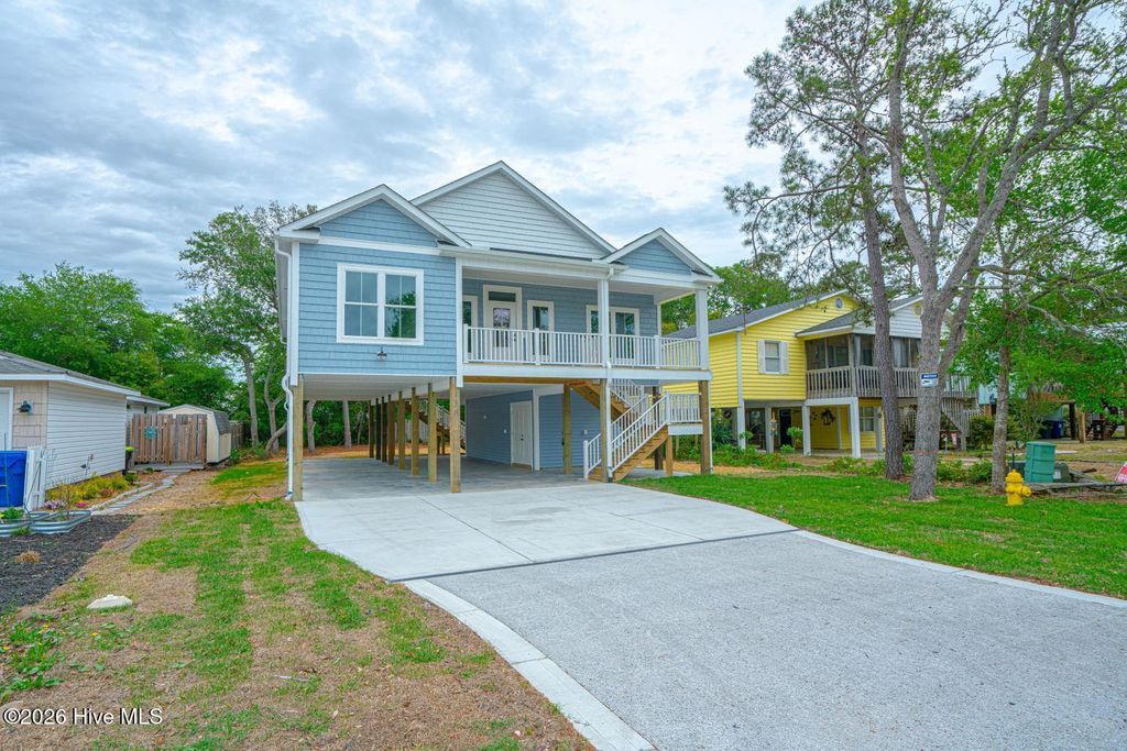 130 NE 32 Street, Oak Island, NC 28465