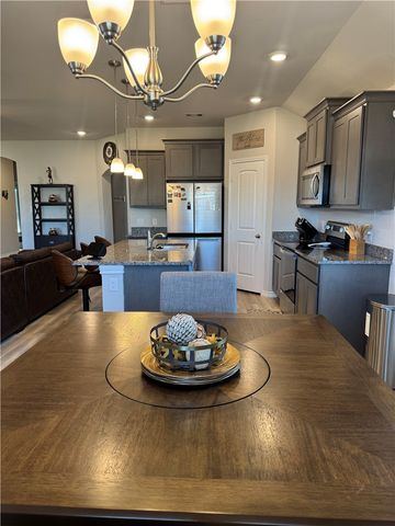 2010 Chief Street, Bryan, TX 77807