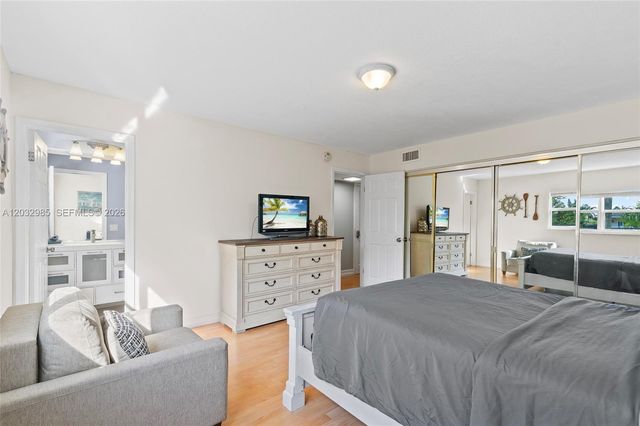 2424 NE 9th Street 207, Fort Lauderdale, FL 33304