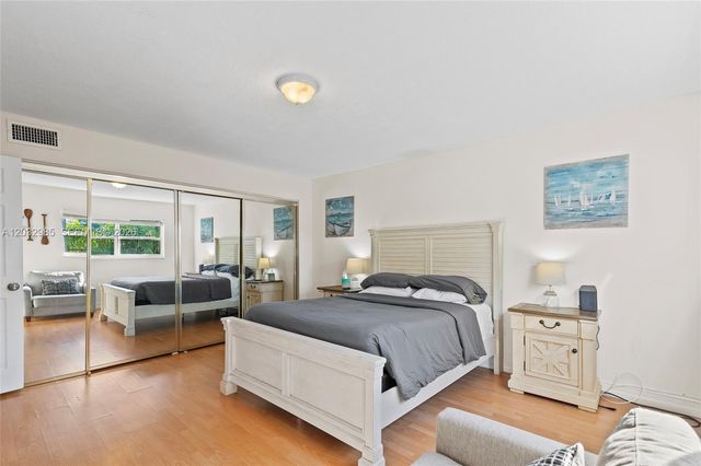 2424 NE 9th Street 207, Fort Lauderdale, FL 33304