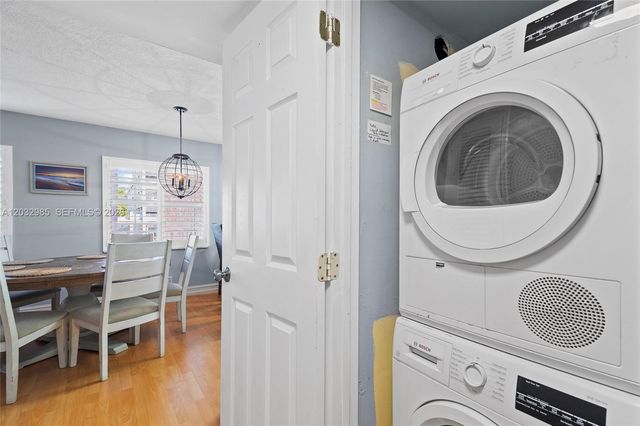 2424 NE 9th Street 207, Fort Lauderdale, FL 33304