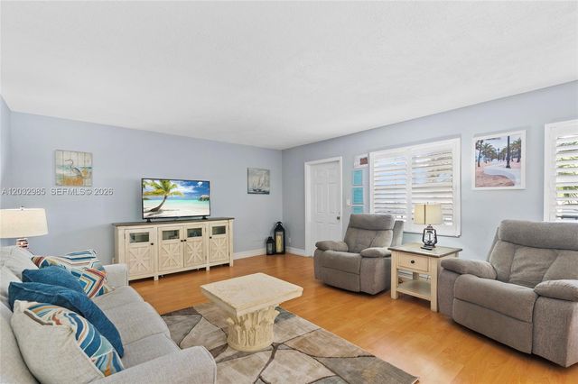 2424 NE 9th Street 207, Fort Lauderdale, FL 33304