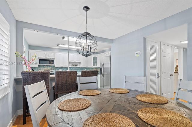 2424 NE 9th Street 207, Fort Lauderdale, FL 33304