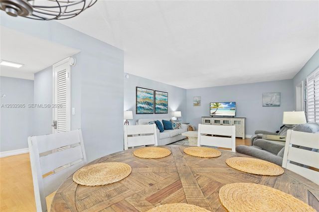 2424 NE 9th Street 207, Fort Lauderdale, FL 33304