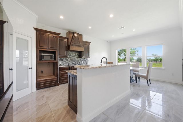 8532 Reese Road, Alvarado, TX 76009