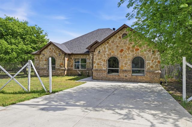 8532 Reese Road, Alvarado, TX 76009