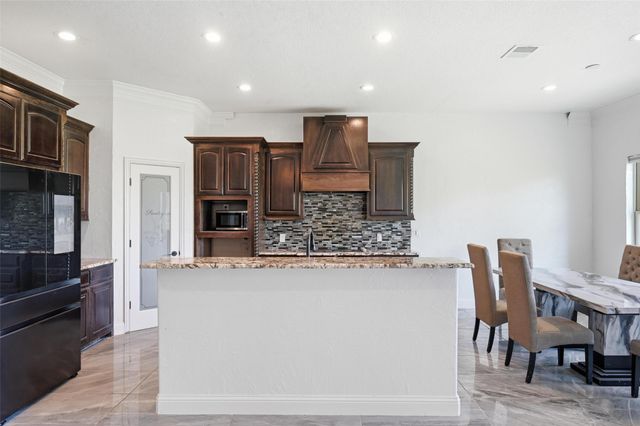 8532 Reese Road, Alvarado, TX 76009