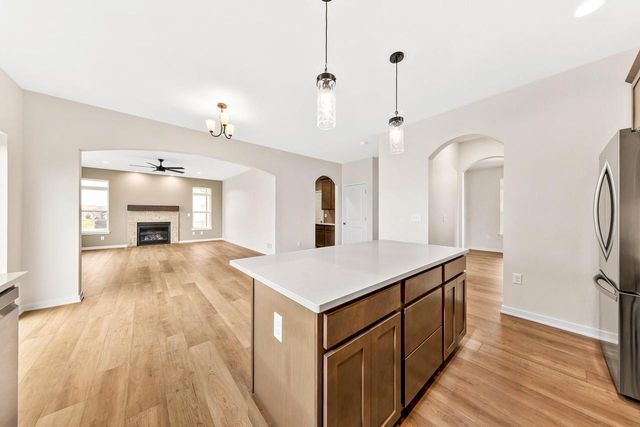 2264 Ravenswood ROAD, Burlington, WI 53105