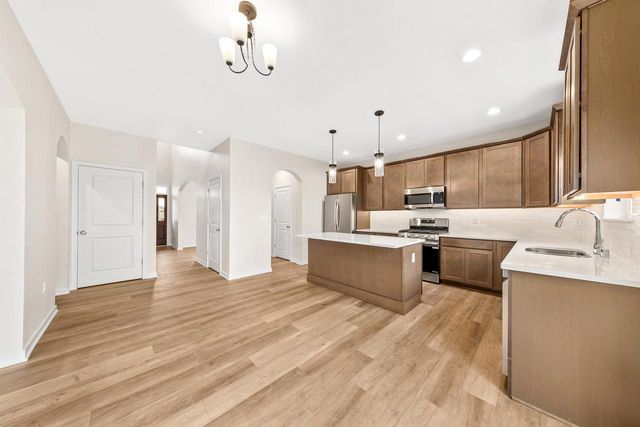 2264 Ravenswood ROAD, Burlington, WI 53105