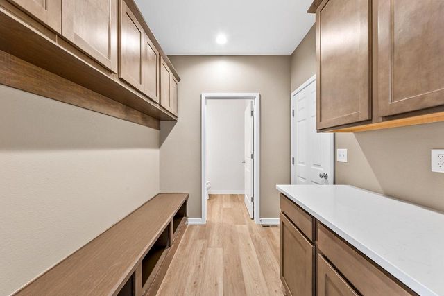 2264 Ravenswood ROAD, Burlington, WI 53105