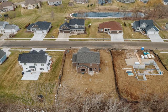 2264 Ravenswood ROAD, Burlington, WI 53105