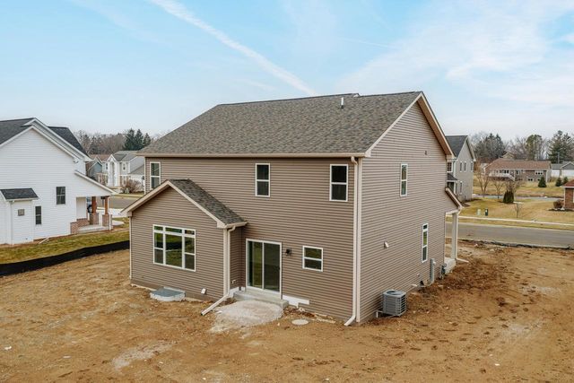 2264 Ravenswood ROAD, Burlington, WI 53105