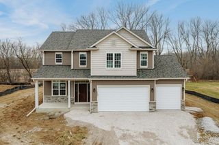 2264 Ravenswood ROAD, Burlington, WI 53105
