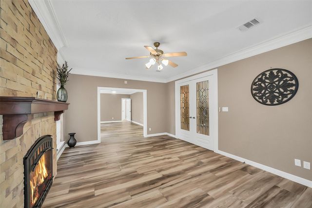 2411 Oaks Forks Drive, Houston, TX 77339