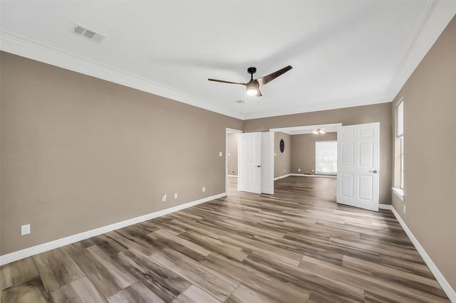 2411 Oaks Forks Drive, Houston, TX 77339