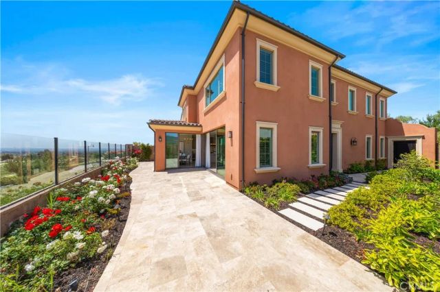 163 Summerland, Irvine, CA 92602