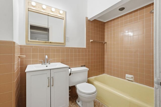 2401 Harriet Avenue S 2, Minneapolis, MN 55405