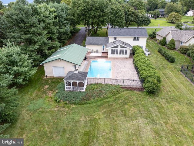 161 BRINDLE RD, Mechanicsburg, PA 17055