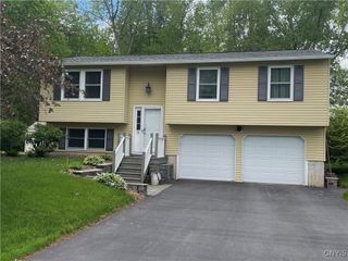 76 Windebank Lane, Manlius, NY 13116